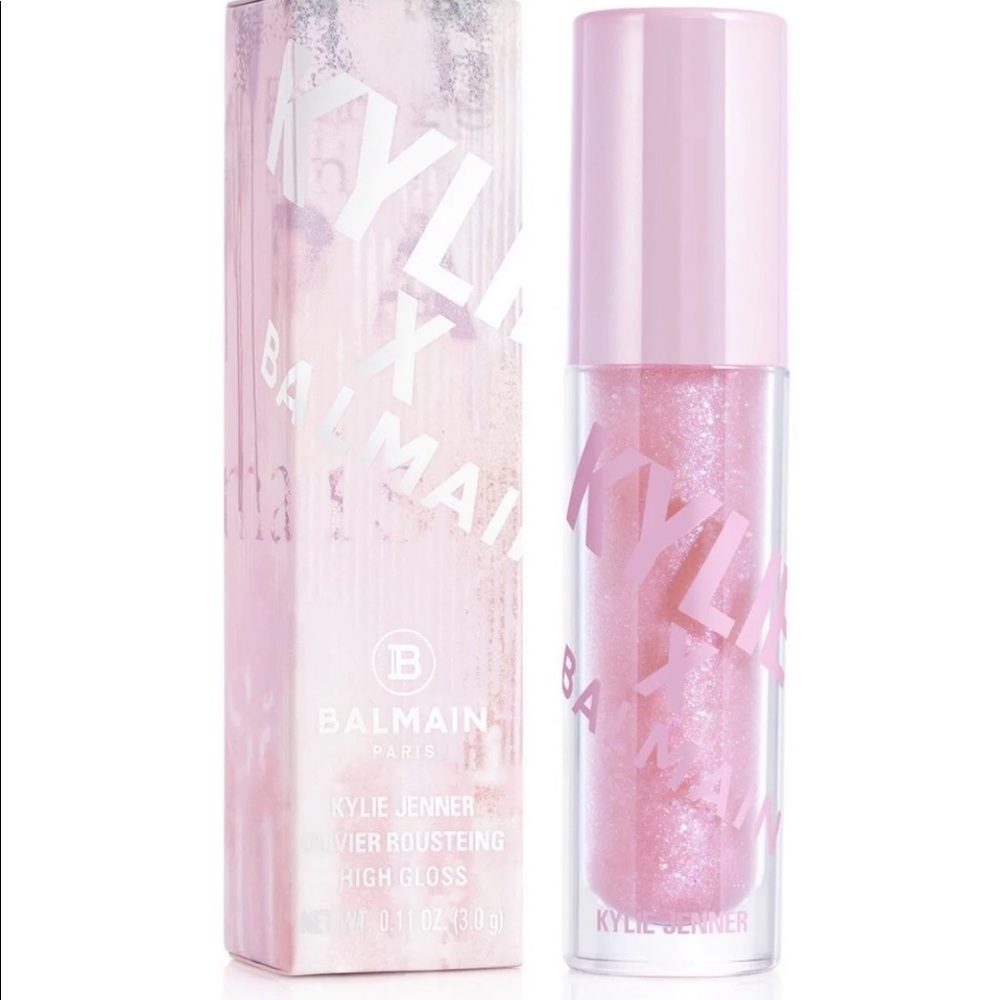 KylieXbalmain model behavior high gloss